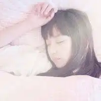  qq女生头像,要在阳光下的,阳光很大