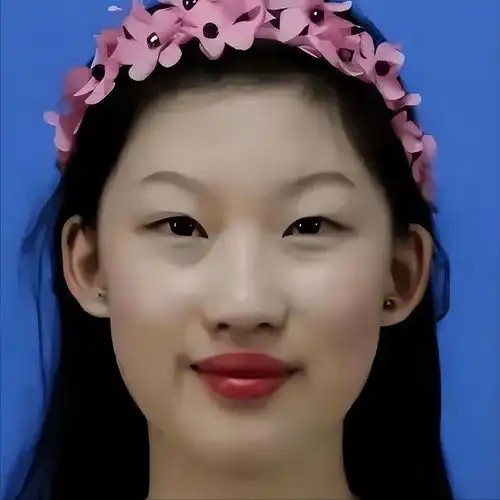  19岁少女执意整成刘亦菲,连名字也高仿,8年后却过上另一种人生