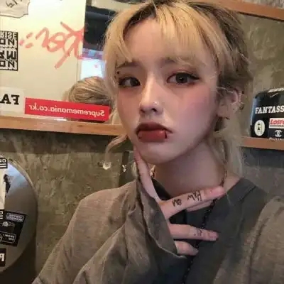  苏瓷成熟个性女头唯美时尚精微信头像我要个性网