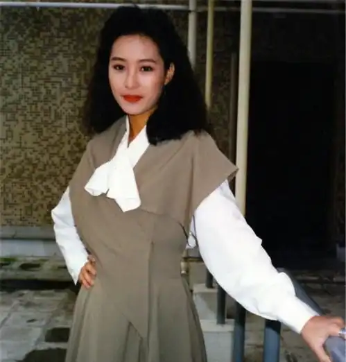  她是tvb古装第一美人,曾与张曼玉齐名,今53岁风采依旧