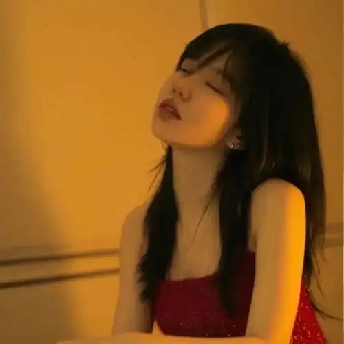  真人女头换个头像
