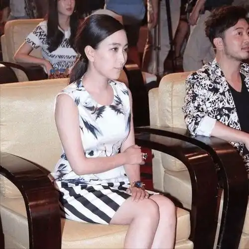  因带闺蜜做头发被骂上热搜,原来马苏才是高级玩家