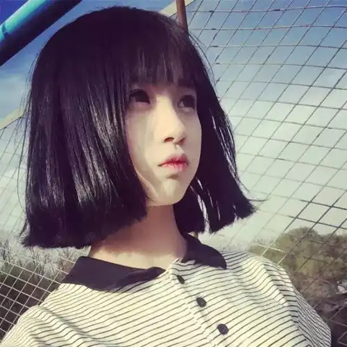  女生头像你短发的样子真好看