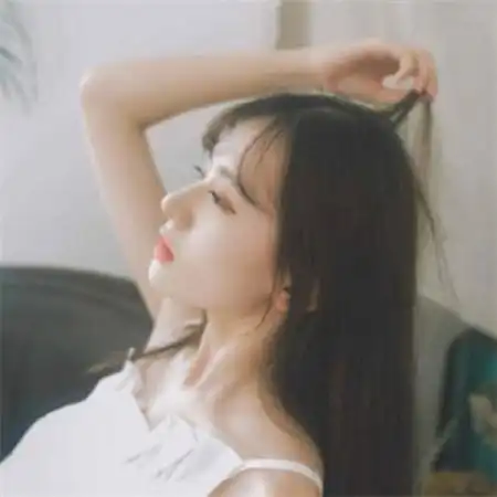  绝望孤独的头像女,很懦弱没有勇气的女人