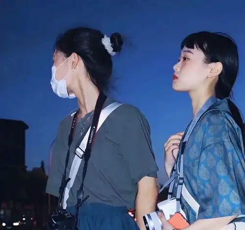  闺蜜头像什么都可以没有,但是没你不行腾讯新闻