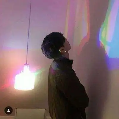 qq头像风景氛围感模糊男