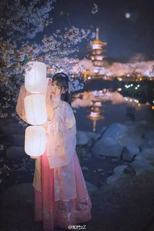  婆婆帮女儿带孩子7年,带大2个孩子,过年要回儿媳家,儿媳休想