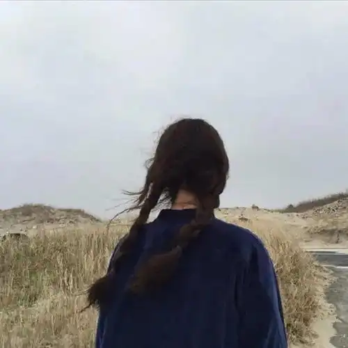  背影头像丨把松间细雨还给初遇
