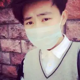  要一对戴口罩的情侣头像,