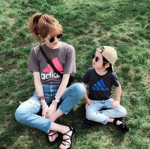 妈妈和儿子的亲子头像卡