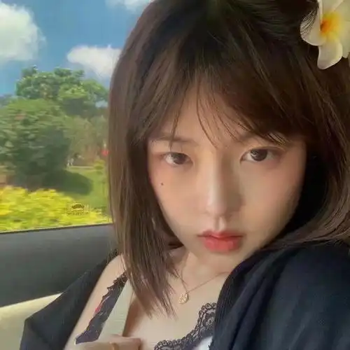  风格女头在想你这件事上很用心