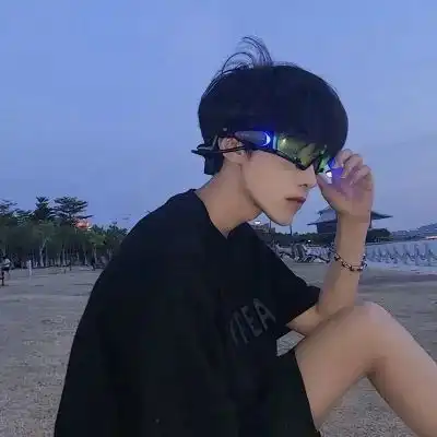  男生头像玫瑰到了花期我很想你