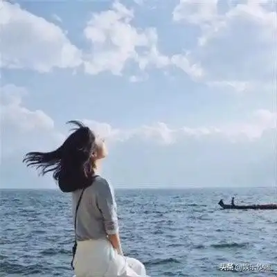 爆笑段子哈哈,现在头和尾巴都伸出来了
