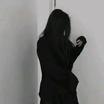  酷酷的头像女生黑白酷酷的qq头像女生霸气