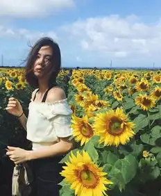  21岁中欧混血模特laurentsai,本可以靠脸吃饭偏要靠才华的奇女子