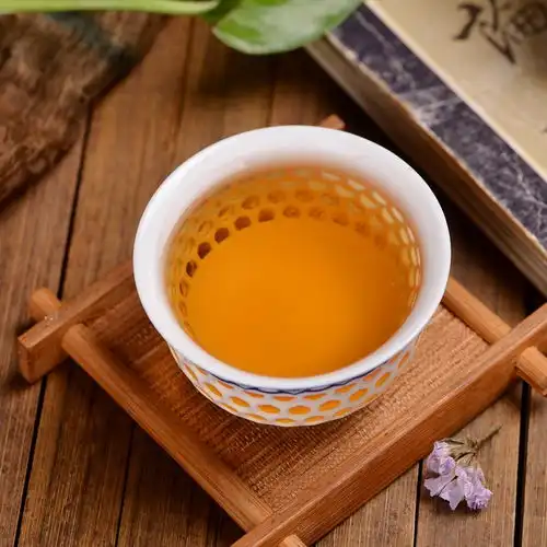  人生如茶,沉时坦然,浮时淡然