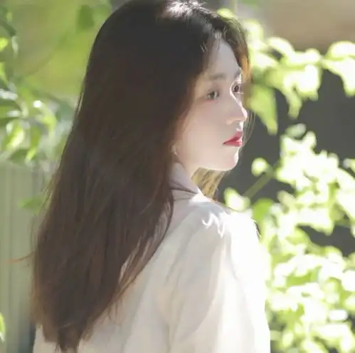 美女头像图片高清壁纸可
