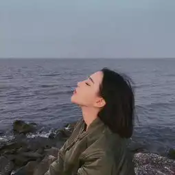  女生头像先说爱的人先不爱