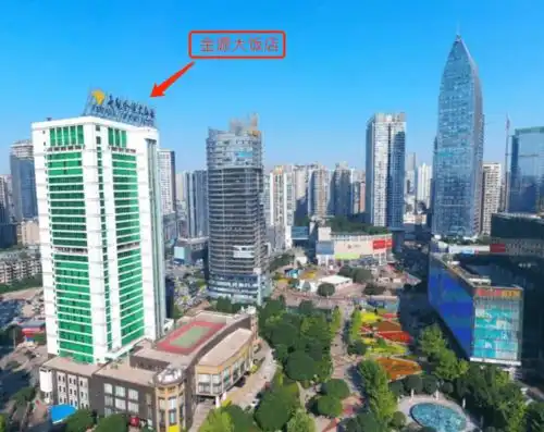  劲爆重庆某房产博主,曾在不夜城当会所头牌如今却要倒闭了
