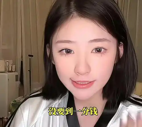  黄一鸣再次晒女儿,疑似回击王思聪带懒懒抓娃娃,闪闪酷似王健林