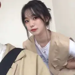  霸气闺蜜头像一对两张真人一左一右的抖音头像