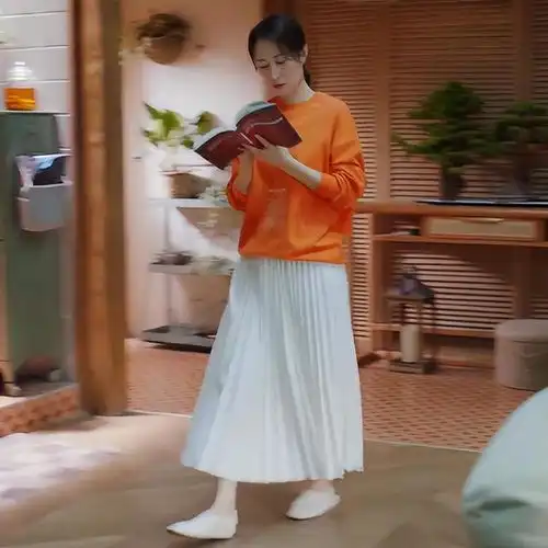  卫衣也能穿出优雅感女神高圆圆亲身示范卫衣的气质穿搭,美爆了