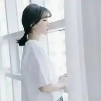  qq头像女生侧身唯美