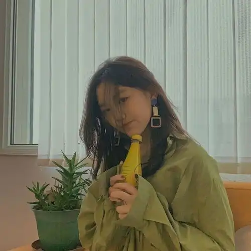 闺蜜头像戴口罩李嫣