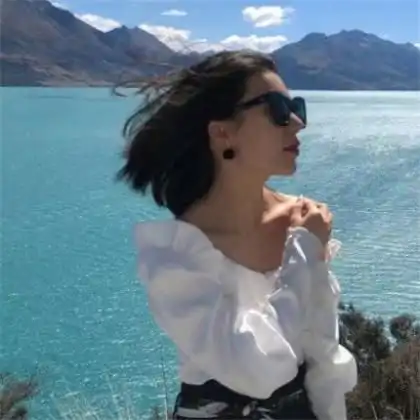  最漂亮的海边头像,迷人风景加上好看的美女