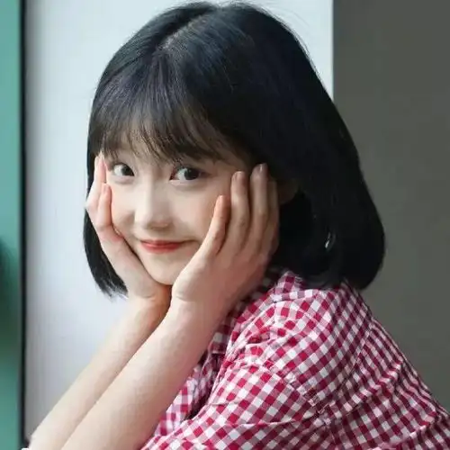 微信头像女偏职业真人