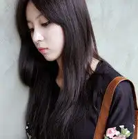  唯美韩系女生头像秋风吹走羞涩风衣拥有过温柔