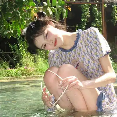 微信头像女生简单大方阳
