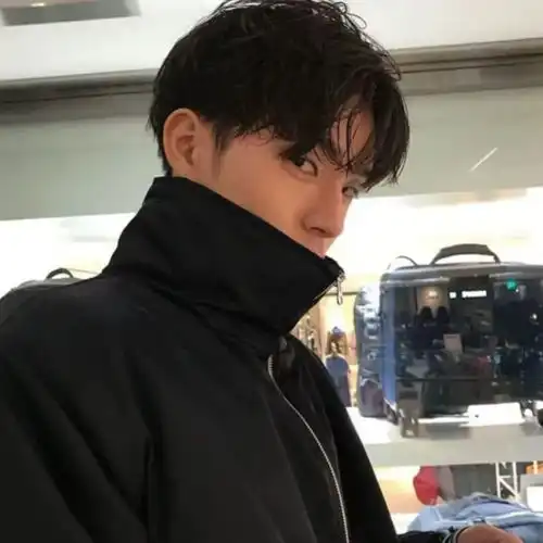  小众头像男