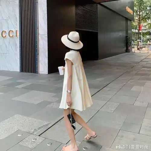  极简休闲短款高级感裙子女夏设计感小众宽松气质仙女连衣裙
