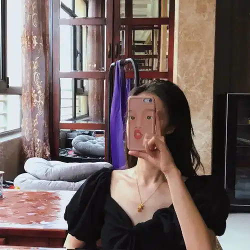 情侣头像不露脸一人一半
