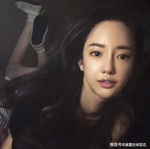  第一眼就让人难忘的女人,大多都有这几个特质,全中是女神本人了