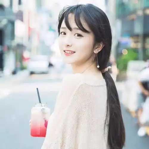 女人用的幸运花头像带字