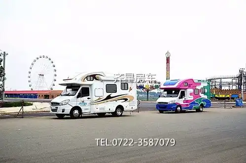  创业旅居两不误齐星依维柯c型房车售卖车