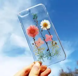  这些手机壳上的花海,竟然是纯手绘