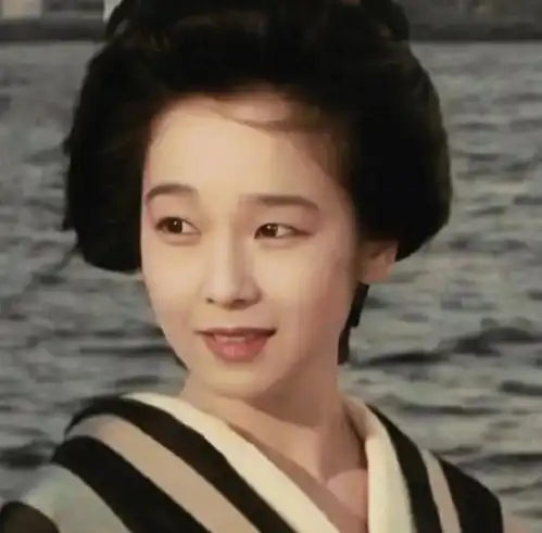  什么是破碎感美人梨花带雨的张天爱美上热搜
