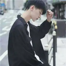  年轻帅气的男生微博头像干净温柔是不敢爱还是根本不想爱