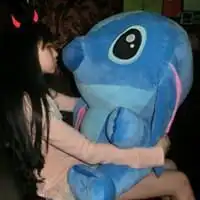  小可爱妹子qq女生头像我为什么泪流,却不愿逃走