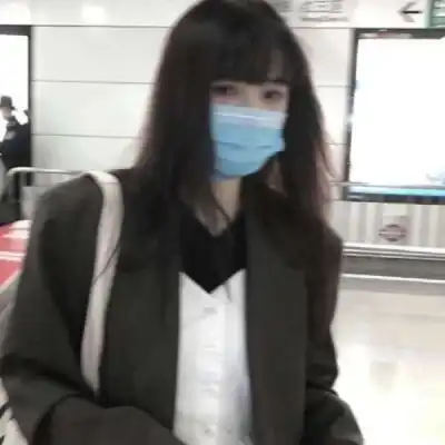 女生头像ins质感干净学