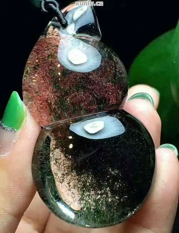  新生儿送葫芦吊坠,为新生儿送上好运葫芦吊坠的寓意与作用