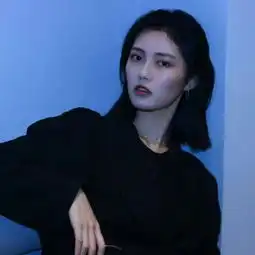  你问我好吗我只能忍着痛说我很qq女生头像我要个性网