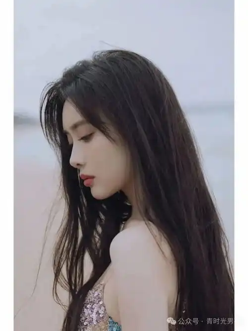  北影校花孟子义清新脱俗,性感尤物