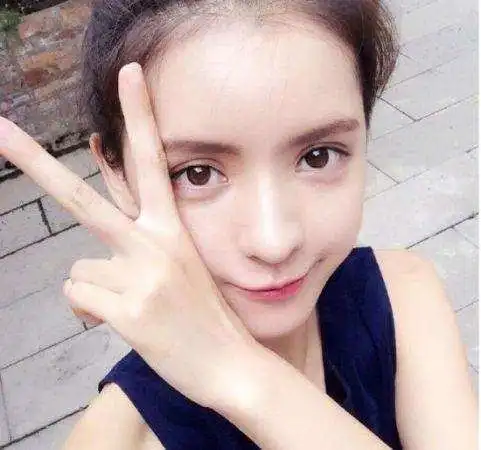 女生头像戴口罩 冷酷王