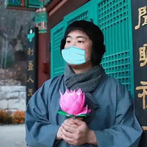  怎么给头像戴口罩