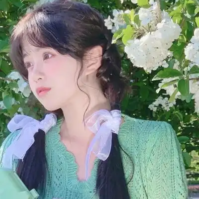  微信女头简约干净又气质,女头简单大方淡雅