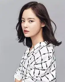  从18线开外小艺人到冯女郎钟楚曦就凭借这张高级脸